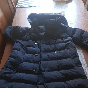 Hetrego  Bra pris  - Aldrig använt Hetrego bra pris Storlek Medium/Large  Vinter/Höstjacka Pris kan diskuteras 