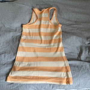 Ginatricot linne  - Ett jätte fint  linne från ginatricot. Säljer den då jag inte andvänt den❤️ 