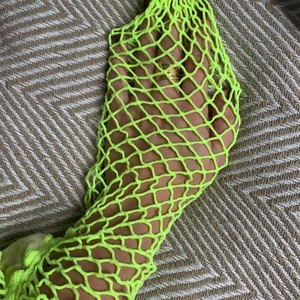 Nät  - Tights de första två bilderna, den sista är oanvända nätstrumpor. 1 för 10 eller alla för 20kr🥰