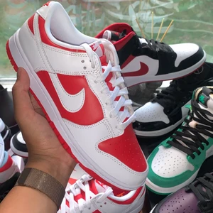 Nike Dunk Low Championship Red 2021🉐 - Nike Dunk Low Championship Red 2021🉐  Storlek: -41