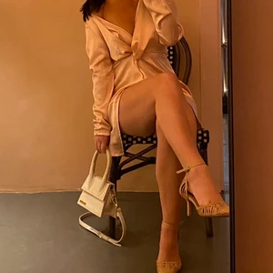 Siden klänning  - Jätte fin ljusrosa siden klänning 💗