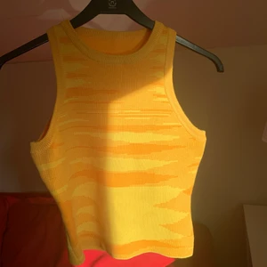 Linne  - Stickat linne som är sååå skönt i materialet. 