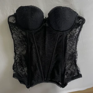 Korsett - Passar storlek S med A/B-kupa