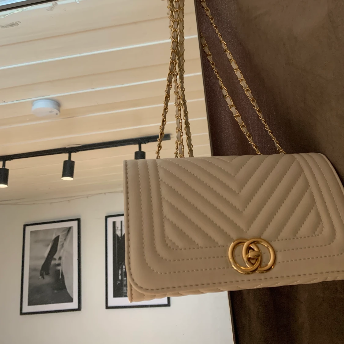 Beige axelväska - 91