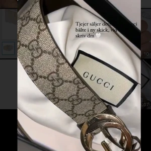 Äkta Gucci bälte  - Äkta Gucci bälte, använd fåtal gånger! Nyskick. Storlek 70-75 