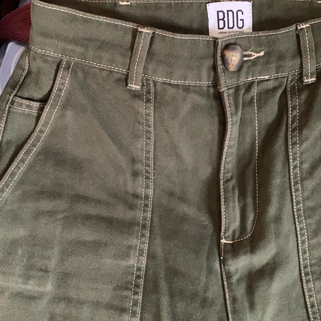 Byxor från Urban Outfitters - 91