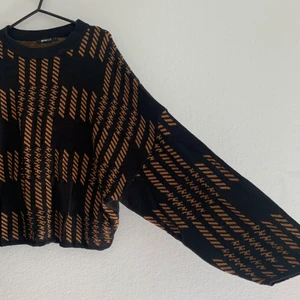 Tröja Zara - Lite tjockare tröja från Gina Tricot! Storlek L men kan passa allt från xs-xl