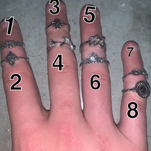 Ringar - Ringar som självklart är helt oanvända och säljer dom riktigt billigt för den kvaliten ringsrns har,riktigt fina,vid köp över 100kr så är frakt gratis och skickar även med en extra ring😍🔥💍❗️❗️❗️