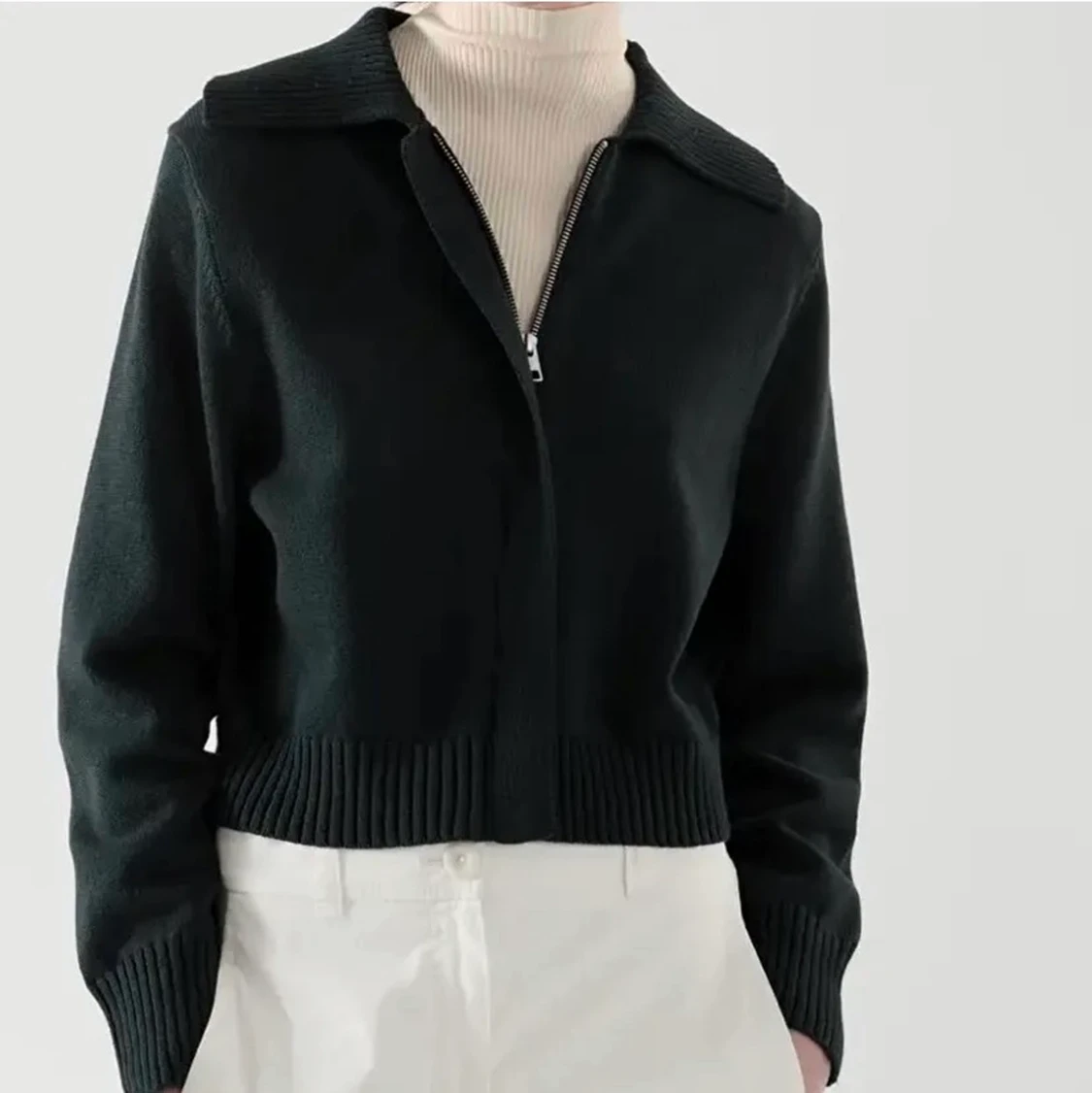 Marinblå COS kofta - 90