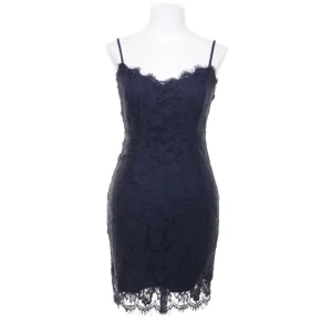 Missguided klänning  - En helt ny klänning från missguided. Lappen sitter kvar. Storlek S. 