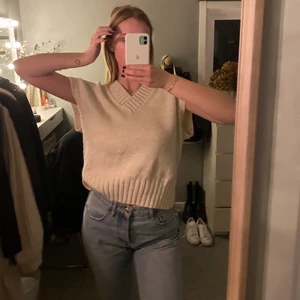 Stickad väst - Så mysig och lätt att stylea❤️