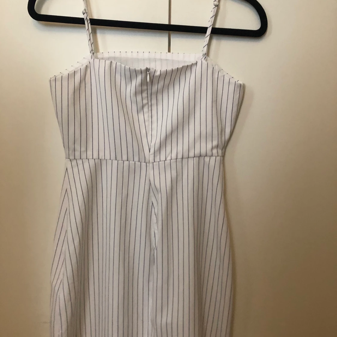Jättefin vit randig klänning - 23