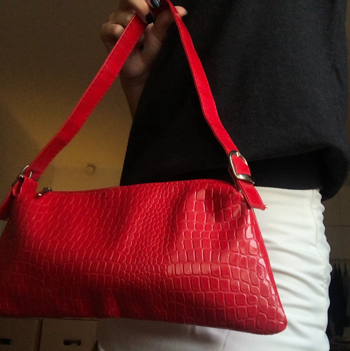 Röd axelväska - 91