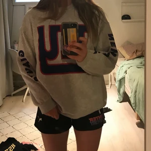 Sweatshirt  - Så snygg sweatshirt från HM💗 nästan helt ny, har bara använts några gånger 💗💗