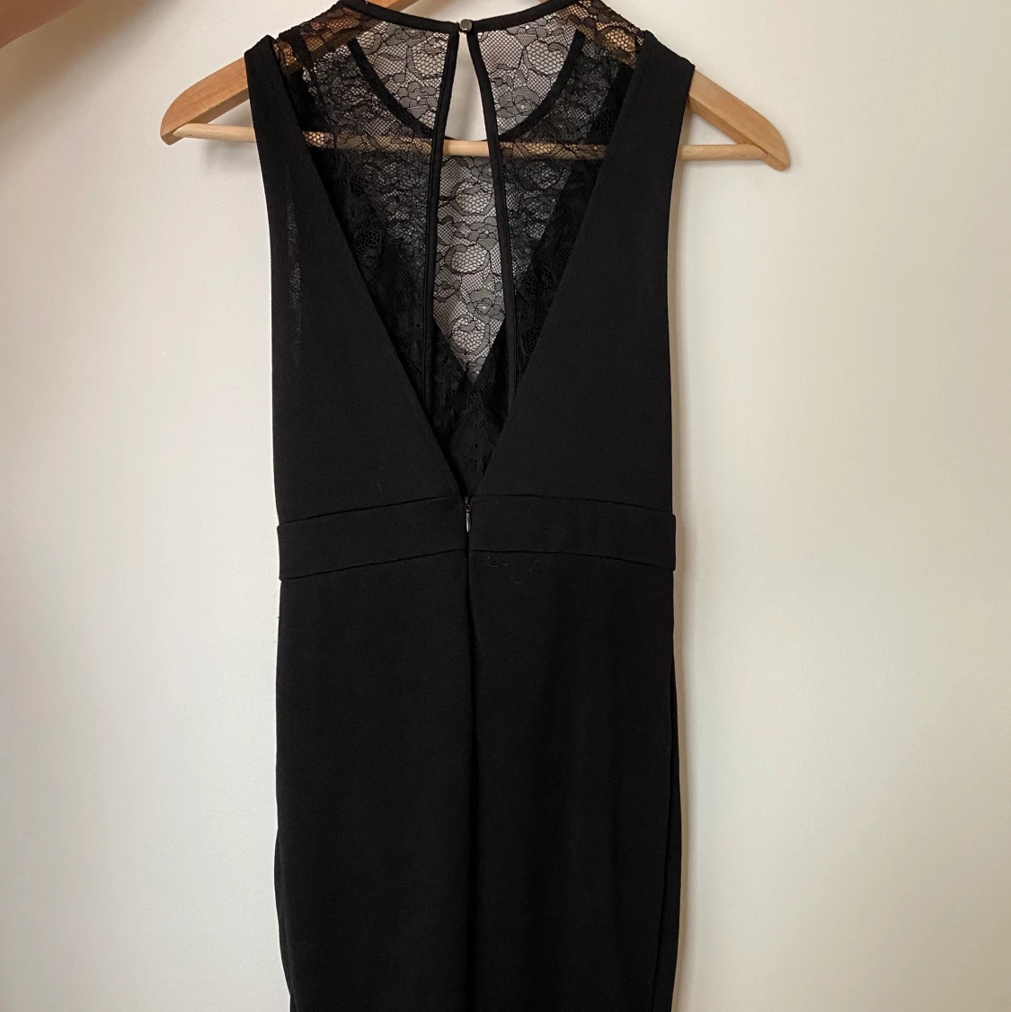 Svart klänning i storlek S - 90