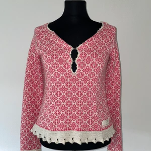 Äkta Odd Molly topp! - Superfin till hösten men för liten för mig! Storlek 0 som motsvarar XS men passar en liten S!🥰