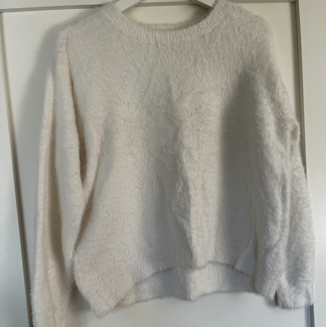 Super mysig vit stickad tröja - 91