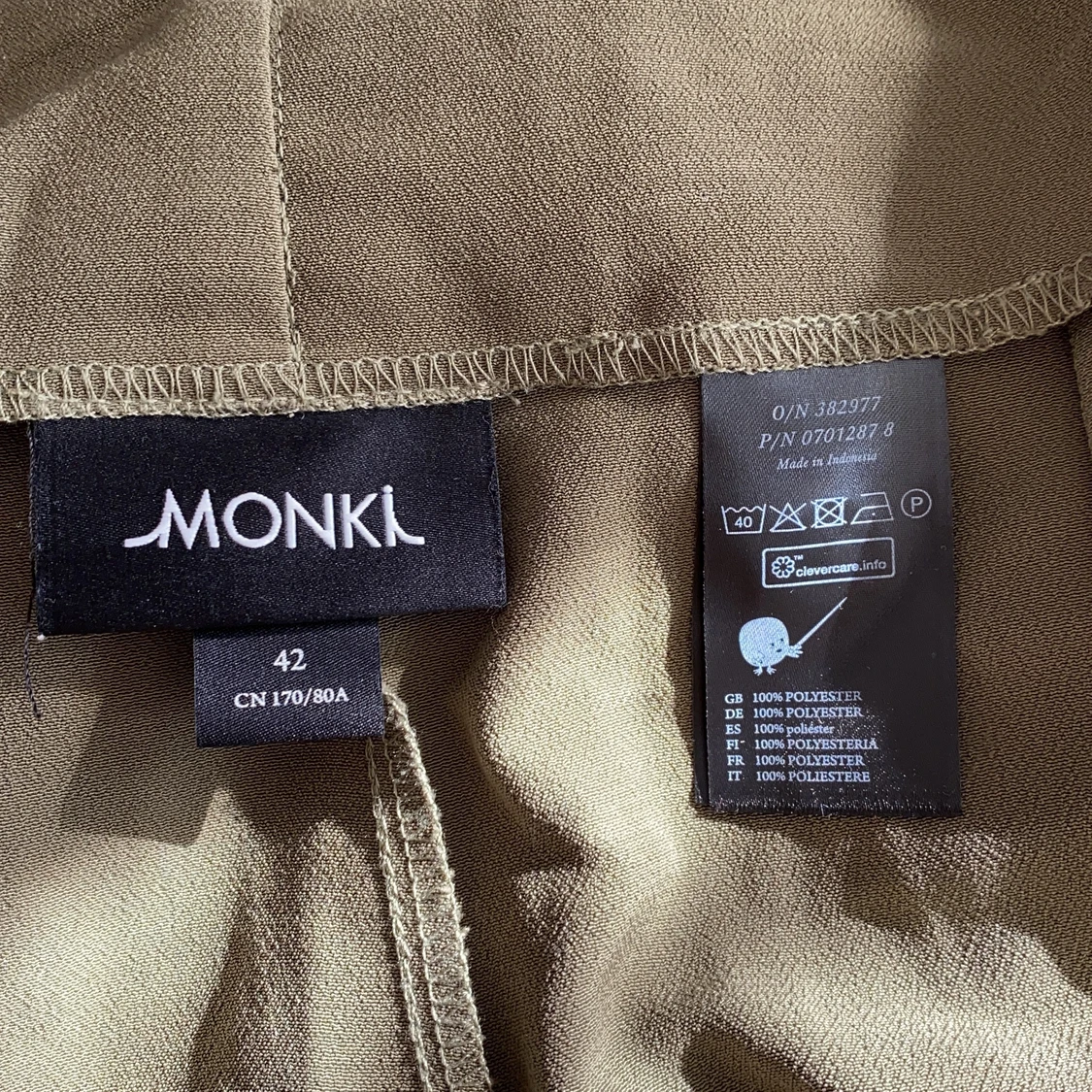 Vida byxor från Monki - 91