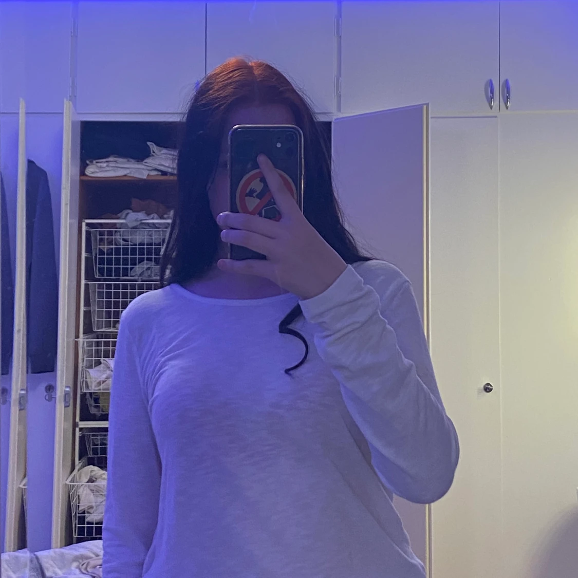 Långärmad vit tröja