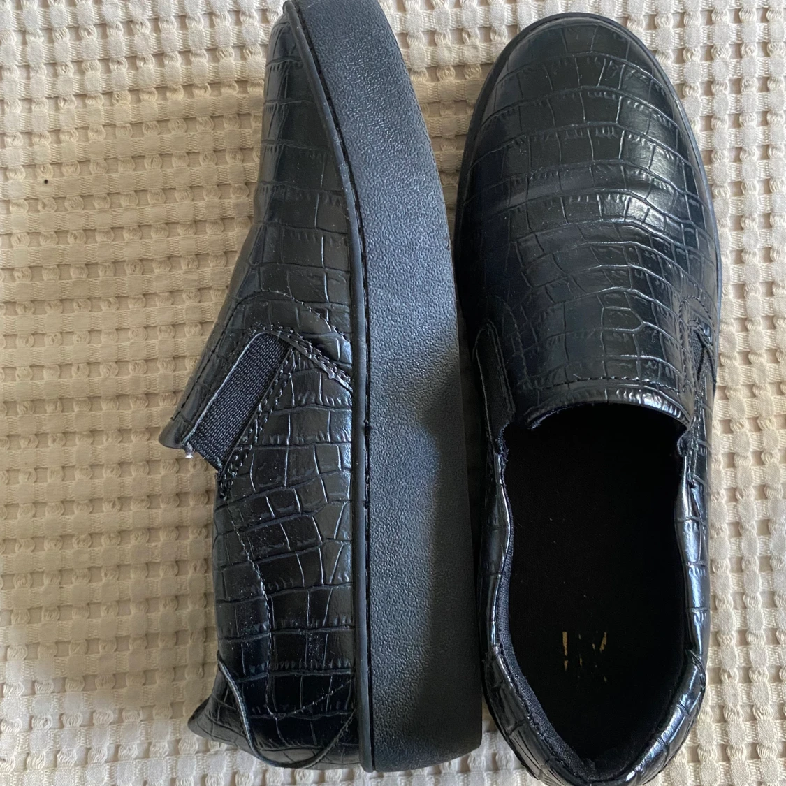 Svarta sneakers strl 36 - 90