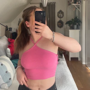 Zara linne - Ett fint slutsålt linne från Zara. Storlek M men sitter som en S!