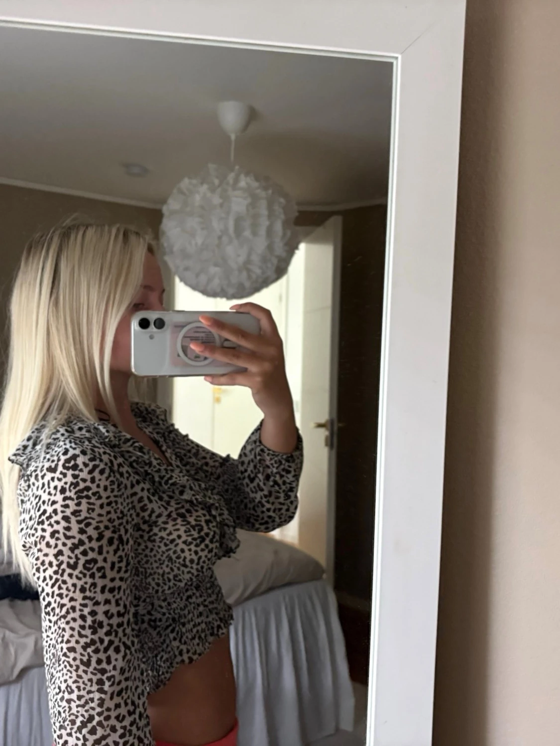 Leopardmönstrad croppad blus - 1