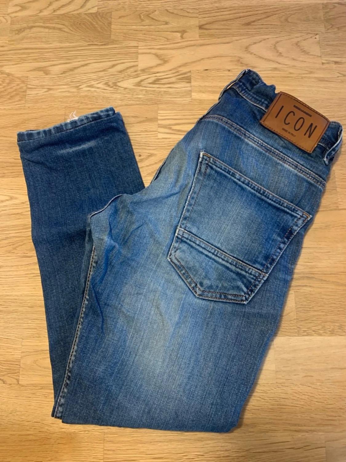Blå jeans med ICON-lapp DSQUARED2 - 1