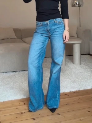 Blå jeans från Zara  - Endast tvättade 