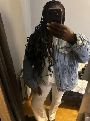 Jeans jacka perfekt till hösten! - Jättefin jeans perfekt för hösten!