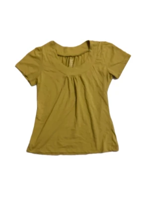Grön 2000s topp - Super söt topp i grön/ dämpad lime färg. Har tecken på användning på insidan men ej tydligt.