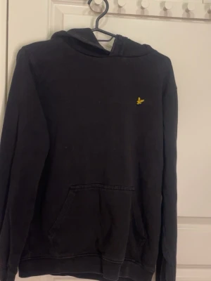 Lyle & scott hoodie - Fint skick kan tvättas inann jag skickar.