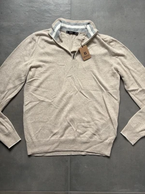 Kashmir tröja - Helt ny halfzip Kashmir tröja från Boggi Milano. Nypris ca 2400kr