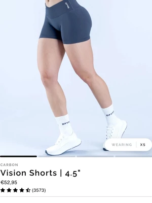  DFYNE shorts - Säljer ett ett par shorts från DFYNE, nya. Färg: carbon, storlek: xs, model: vision 4,5