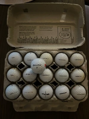 Golfbollar Taylor Made - Säljer Taylor made golfbollar 16 st 