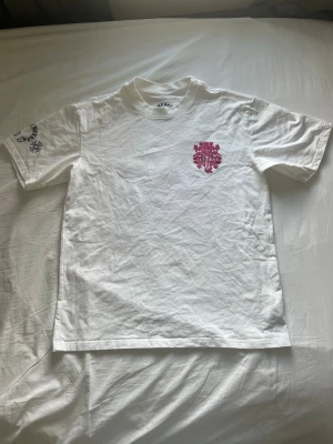 Chrome Hearts Pink Dagger T-shirt - Good condition barely worn