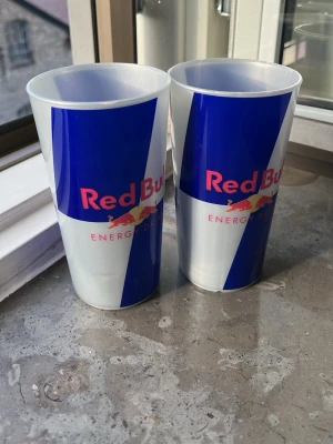 Red Bull muggar - Bra skick redbull tumblers/muggar
