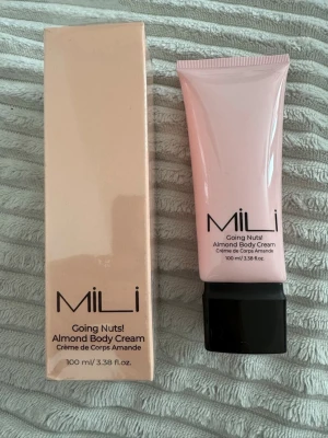Mili body cream - Full, endast öppnad för å dofta men va inget för mig. Nypris: 129kr 
