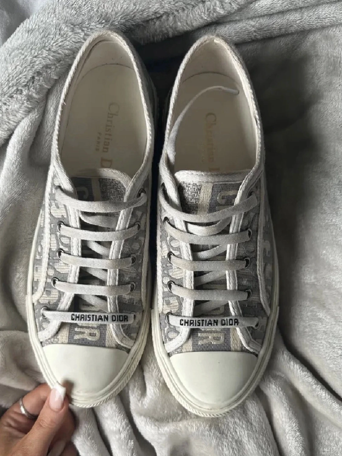 Gråa dior sneakers