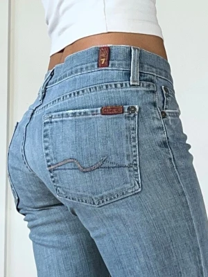 7 for all mankind jeans - Midjemått 81cm (39cm rakt över)❣️ innerben 83cm❣️stretchiga❣️jag är 165