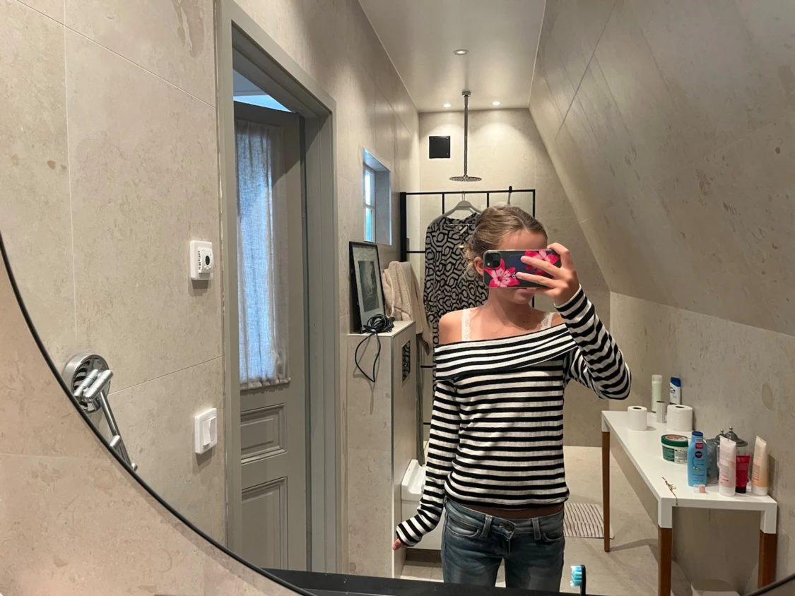 Randig offshoulder långärmad topp - 1