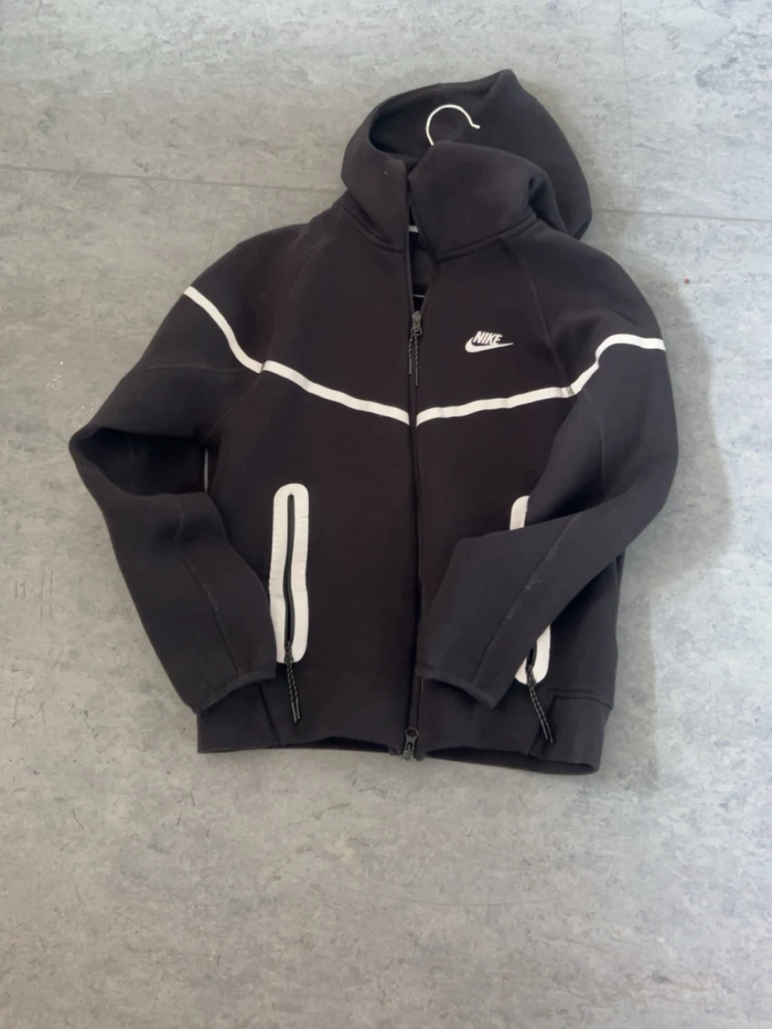 Nike tech  - 1