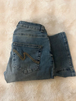 Jeans - Snygga blå jeans från NELLY💕💕💕