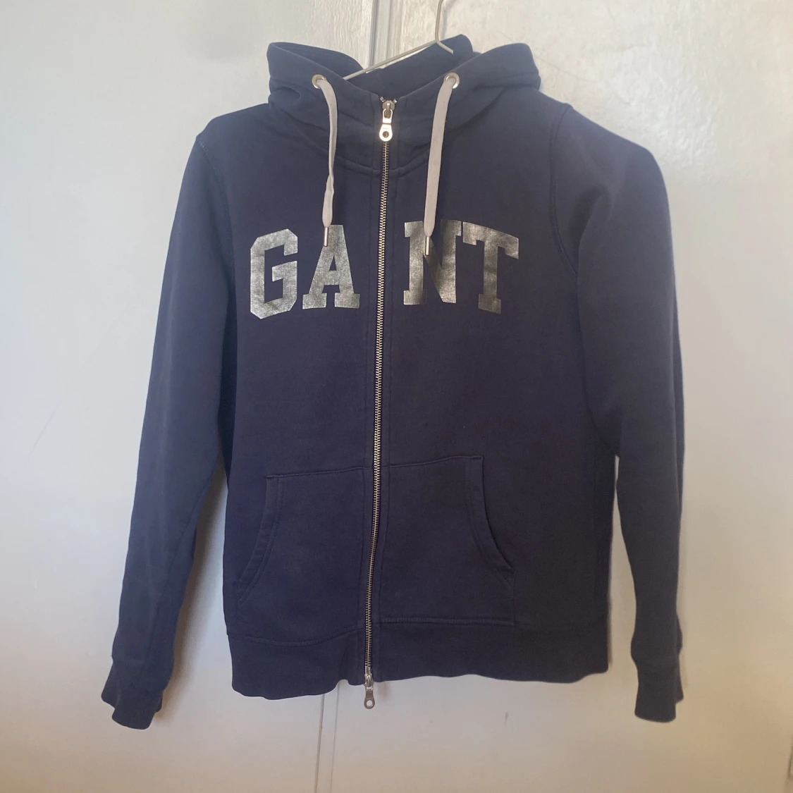 Mörkblå Gant hoodie
