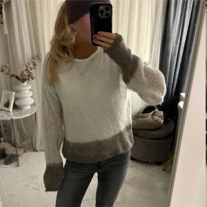 Såå cool stickad tröja!! - Älskar denna Såå najs!!