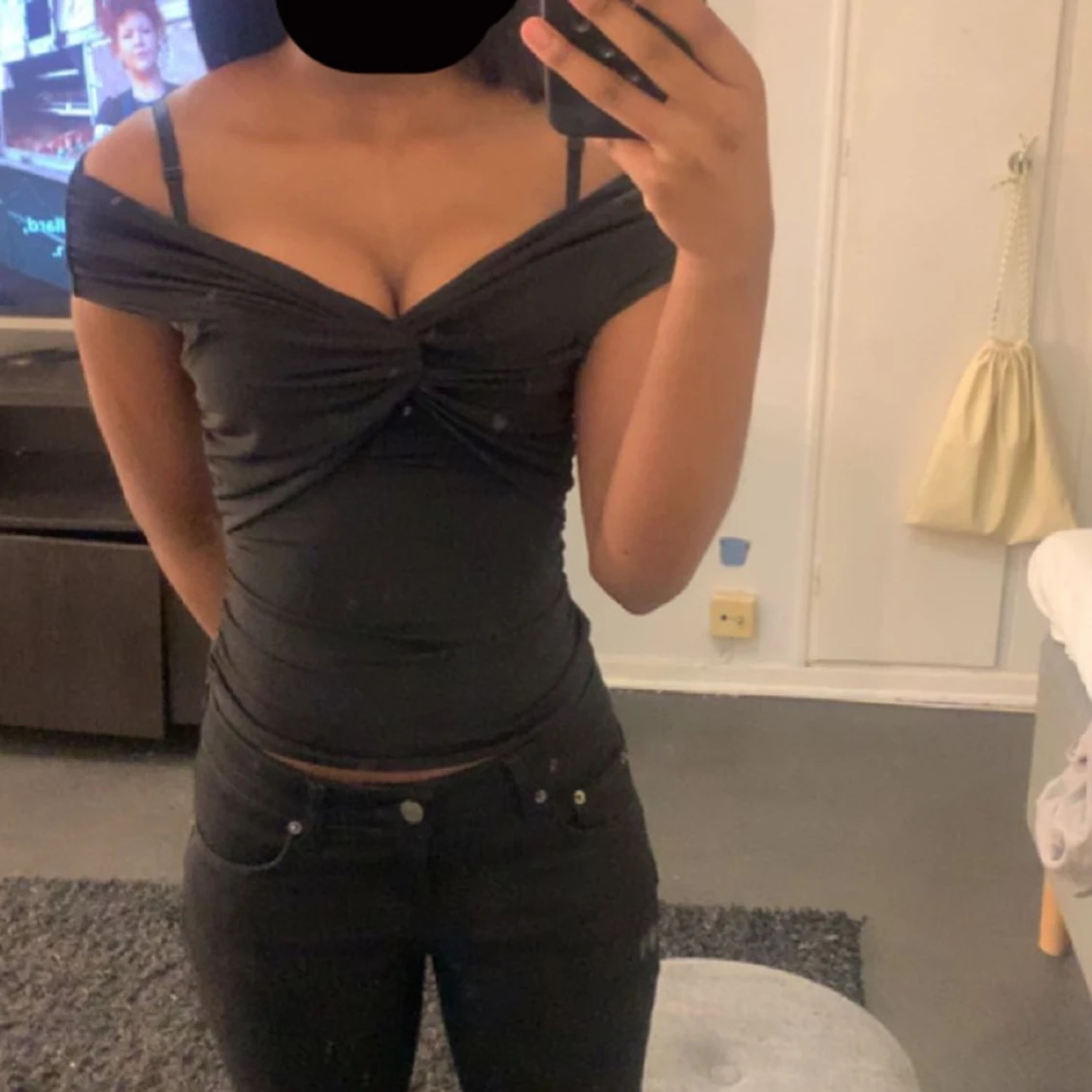 Svart offshoulder topp