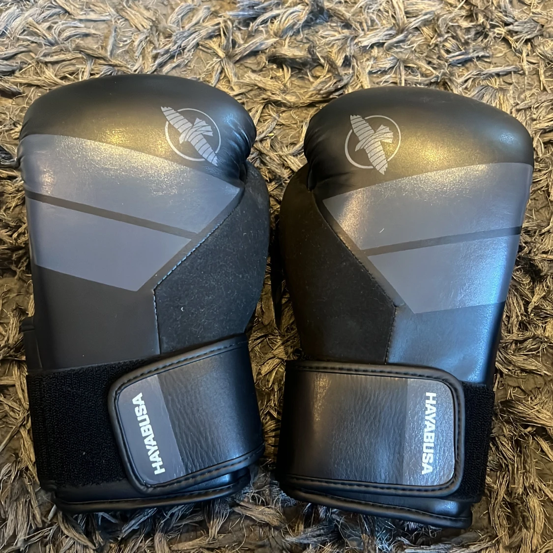 Svarta boxningshandskar från Hayabusa