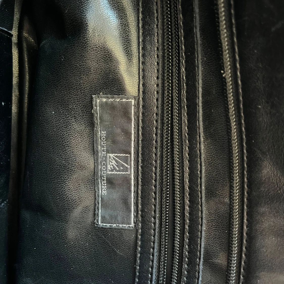 Svart handväska från House of Couture - 3