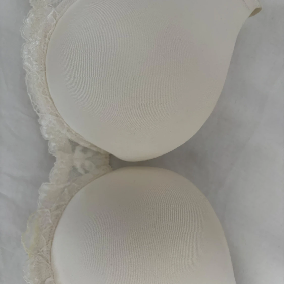 Vit vadderad bh💕 - 3