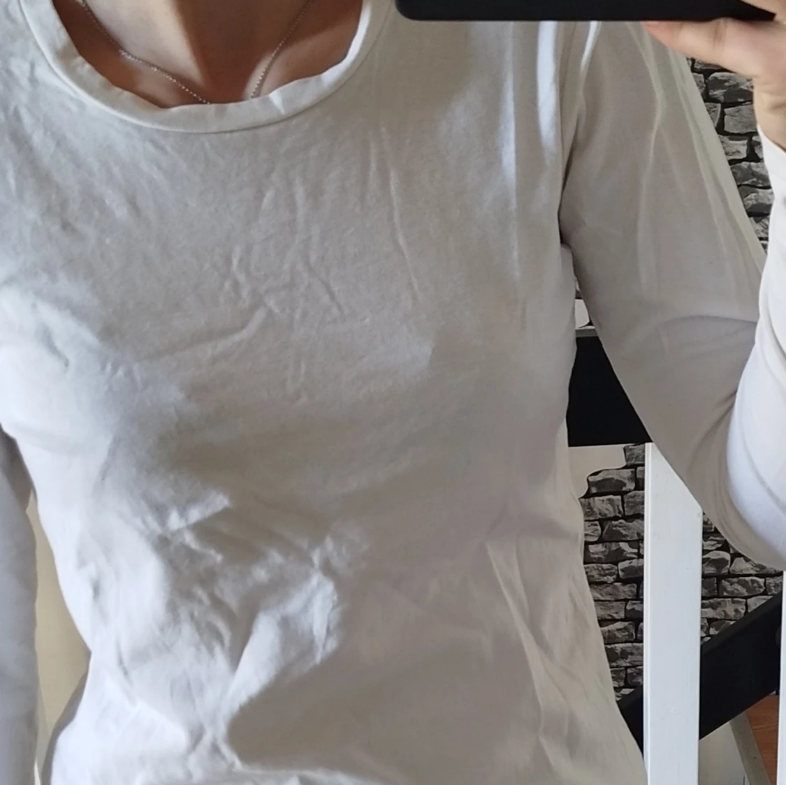 Vit långärmad tröja