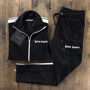 Palm Angels Dress - Helt ny Palm Angels dress, storlek M passar 1,80